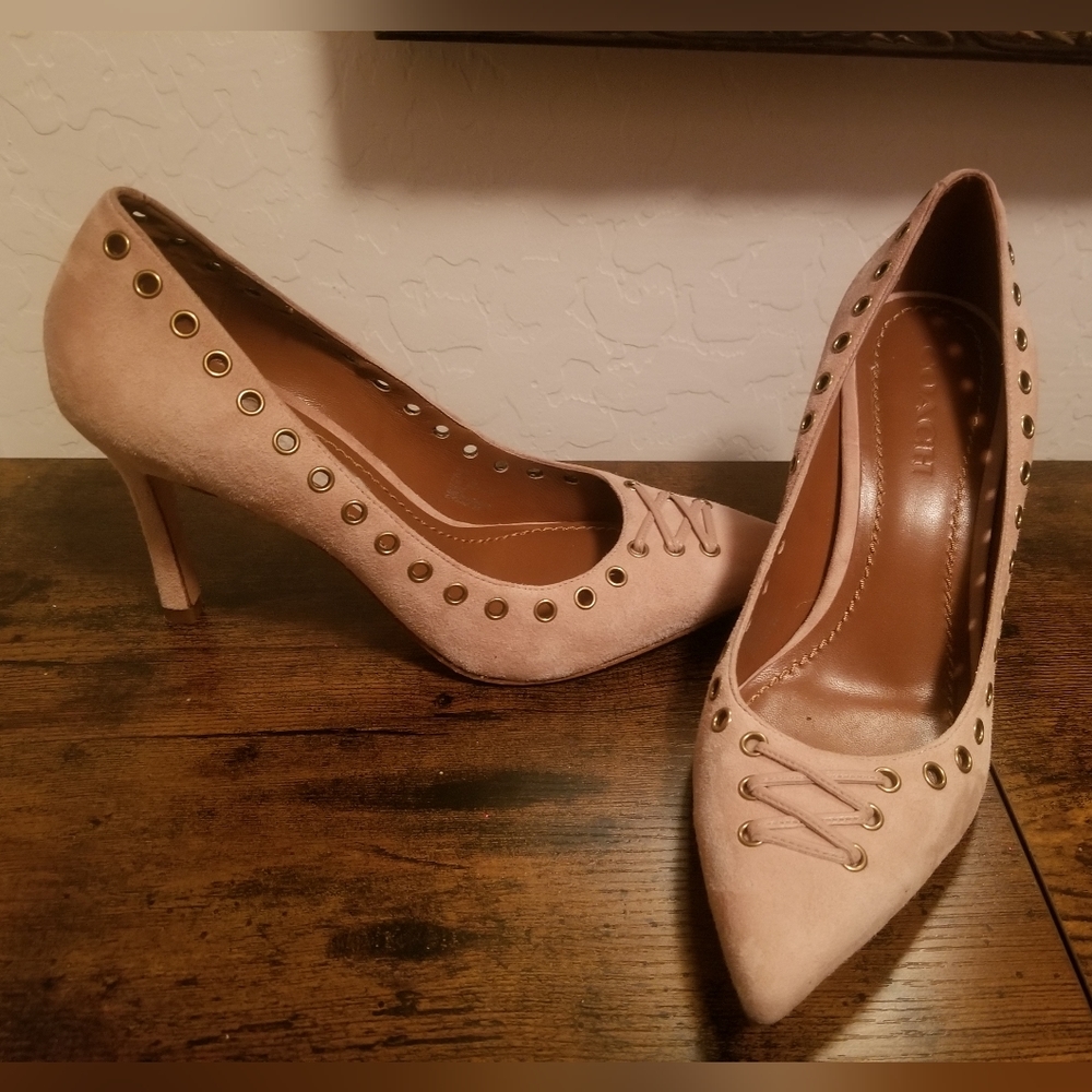 COACH Vero CUOIO Women Varick Grommet Blush Pointed Heeled Pump ~ 8.5
